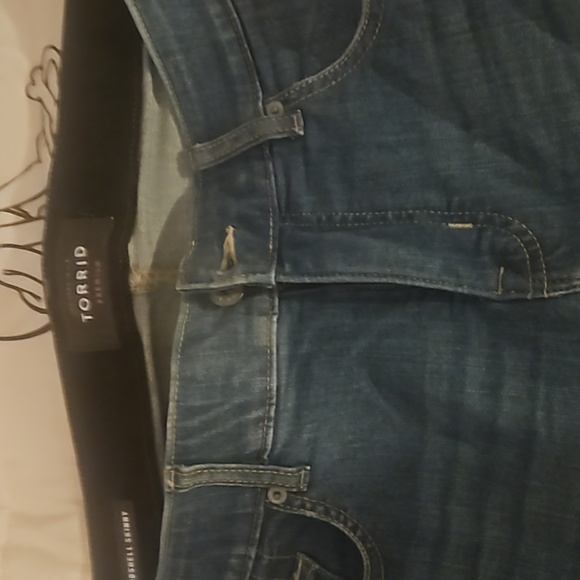 Torrid jean shorts size 14 - Picture 2 of 5